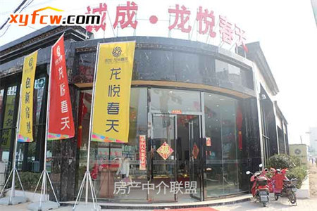 明湖中学附近康桥丹郡3室2厅1卫68万100m2精装修出售